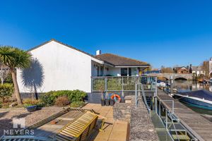 Photo 22- click for photo gallery